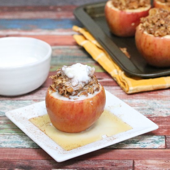 Easy Baked Apples With Oatmeal