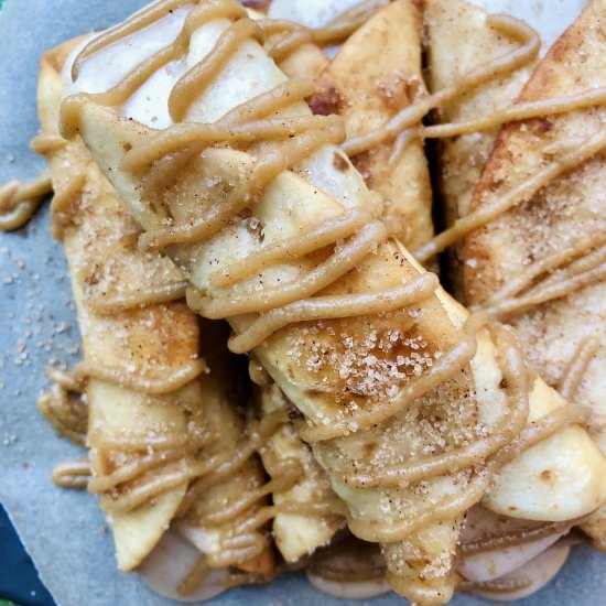 Churros Taquitos with Sweet Cream