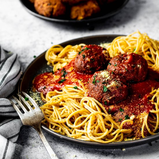 Vegan Meatballs with Spaghetti