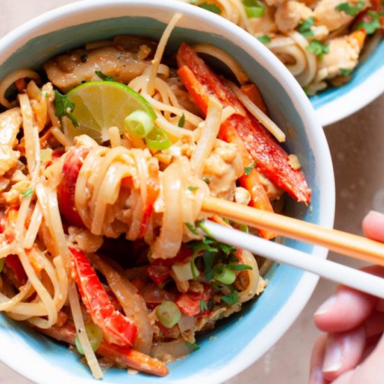 Easy Chicken Pad Thai Recipe