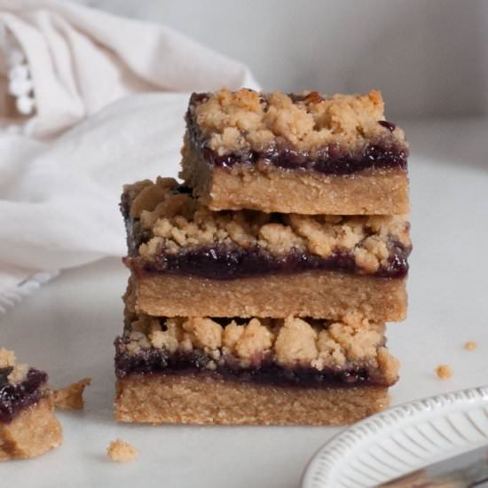 Healthy Peanut Butter & Jelly Bars