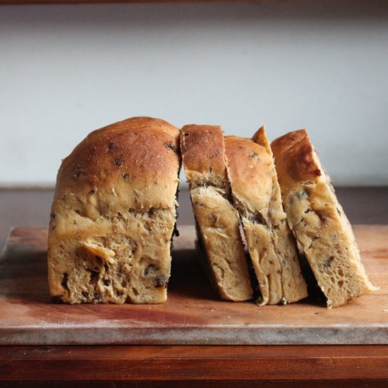 homemade raisin bread