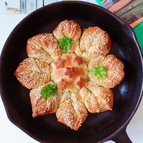 Savory FiveStar Sesame Garlic Bread