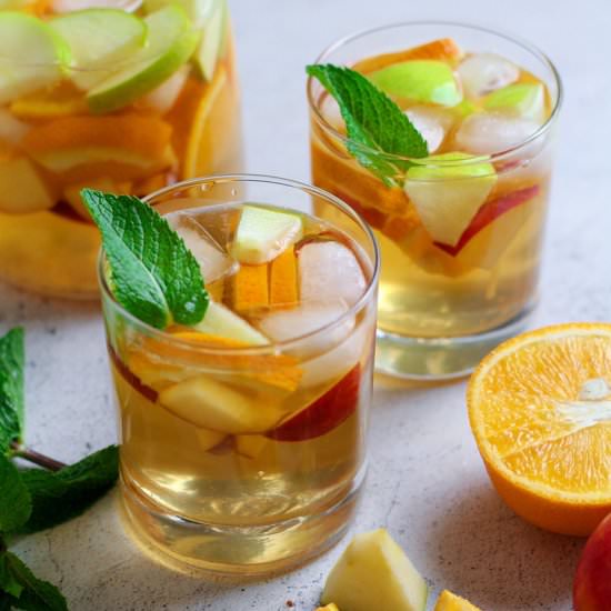 Fruity White Wine Sangria