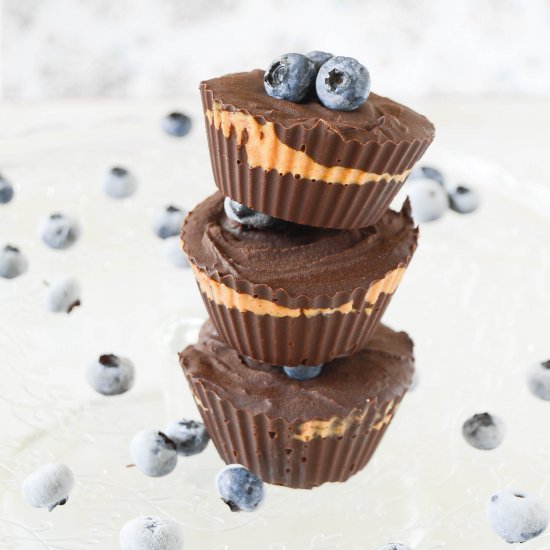 Vegan peanut chocolate cups