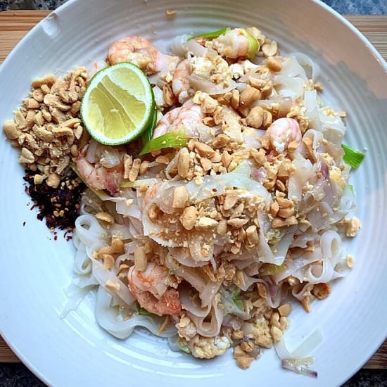 PRAWN PAD THAI | DELICIOUS THAI NOO