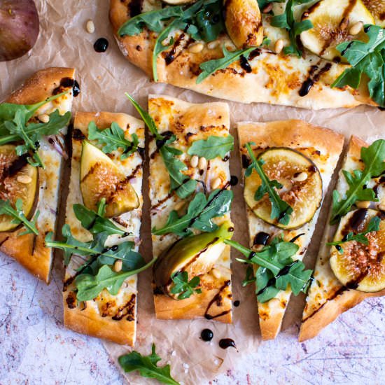 Fig and ricotta flatbread