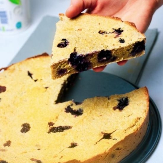 4 Ingredients Yogurt Blueberry Cake