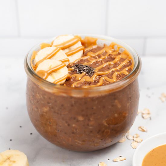 Chocolate Banana Overnight Oats