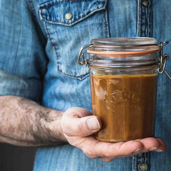 3-Ingredient Vegan Caramel Sauce