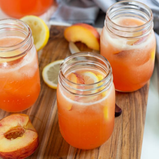 Simple Peach Lemonade