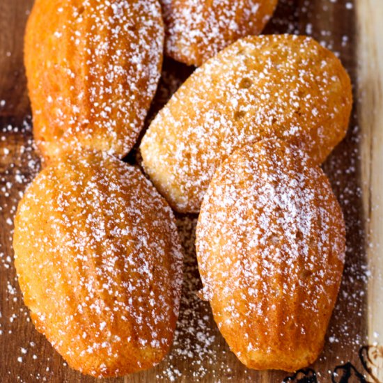 Vanilla Bean Madeleines