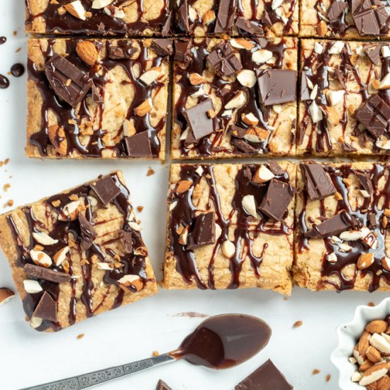 Giant Brown Butter Toffee Cookie