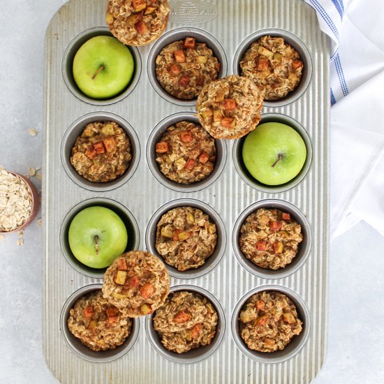 Baked Apple Cinnamon Oatmeal Cups