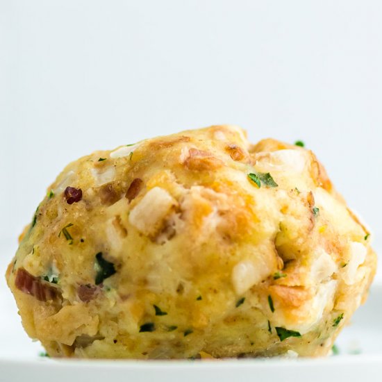 German Knödel/Bread & Bacon Dumpling