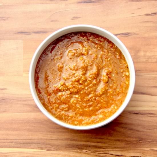 Sweet and Spicy Peanut Sauce