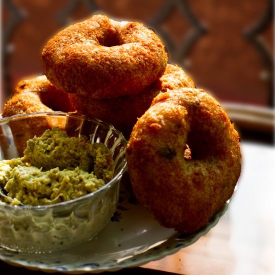 Medhu Vada (Fried Lentil Dumplings)