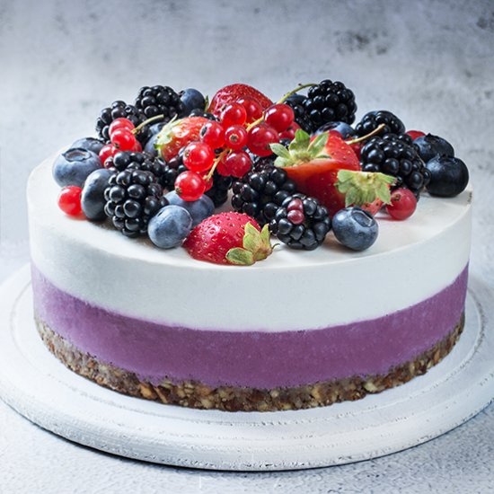 Mixed Berry and Coconut Raw Cake