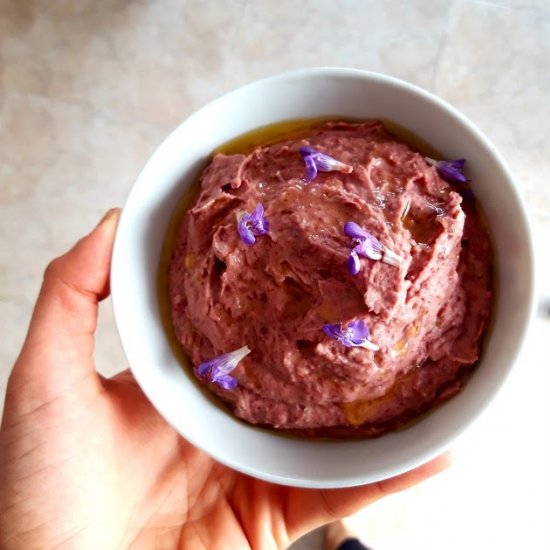 KIDNEY BEANS AND SAGE HUMMUS