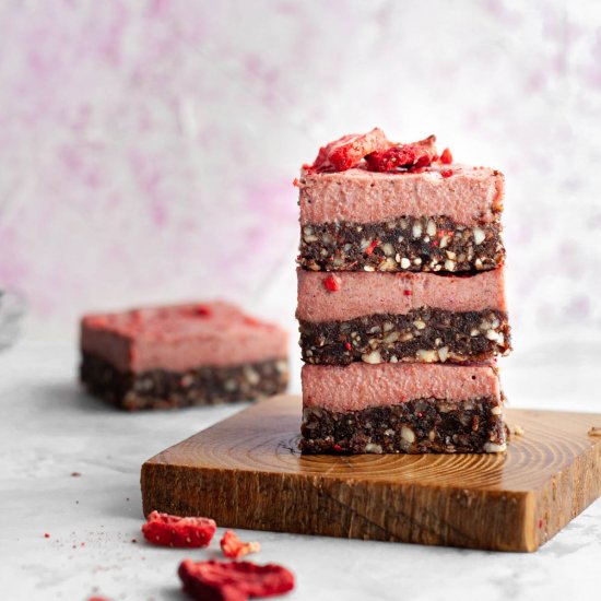 No Bake Strawberry Chocolate Bars