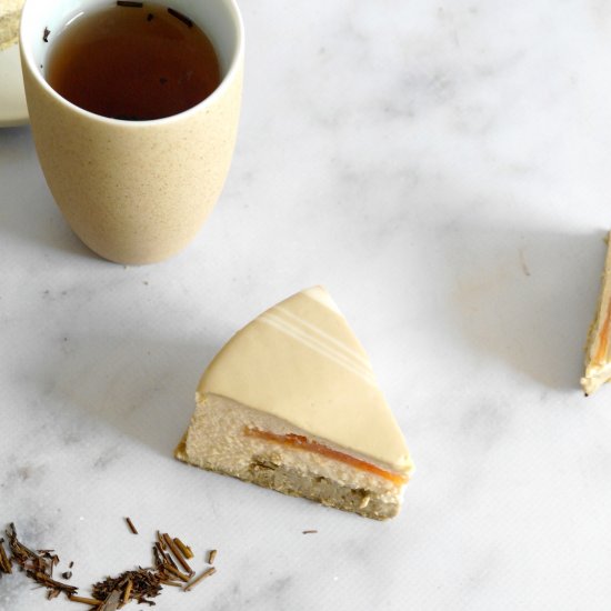 peach houjicha mousse cake