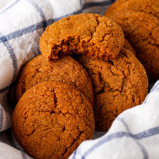 Five Spice Molasses Cookies