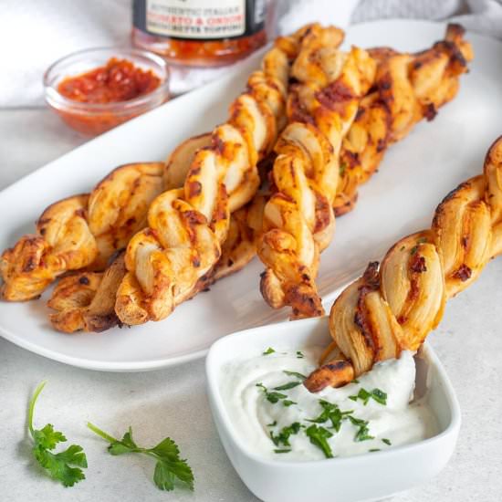 Pizza Twists with Garlic Dip