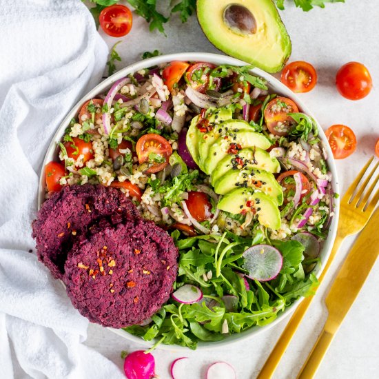 Salad with Beetroot Burger Patties