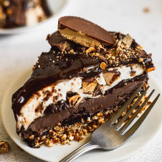 Fudge Peanut Butter Ice Cream Cake