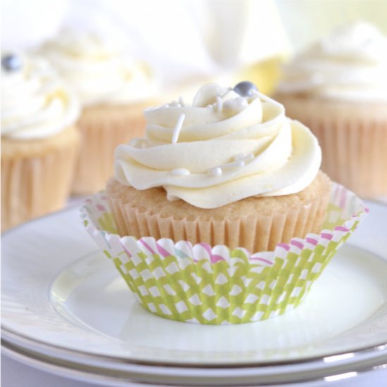 Homemade Lemon Cupcakes