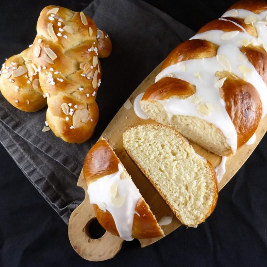 Spelt Cardamom Bread