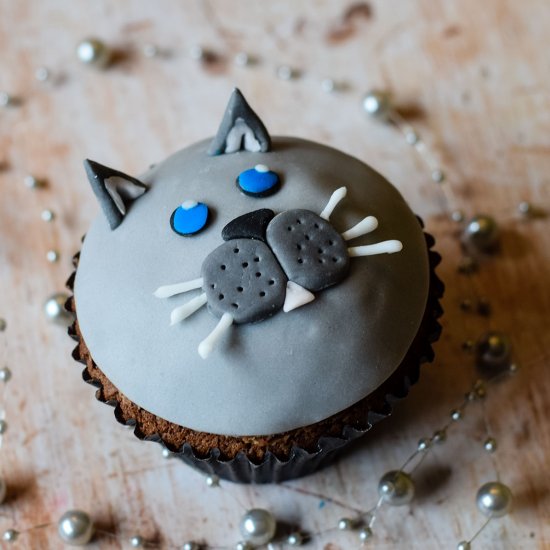 fun cat cupcake