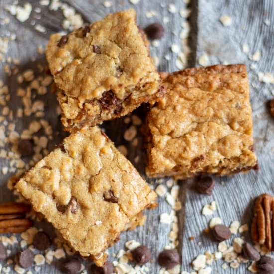 Oatmeal Chocolate Chip Squares