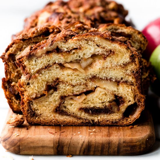 Apple Cinnamon Babka