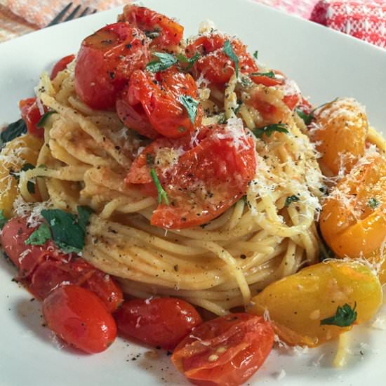 Simple Burst Cherry Tomato Pasta