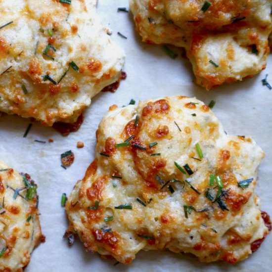 Cheddar Bay Biscuit