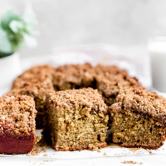 Chai Banana Crumb Cake