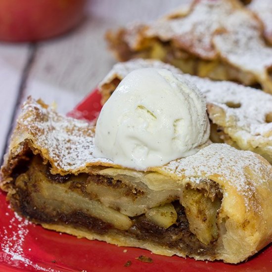 Apple Strudel