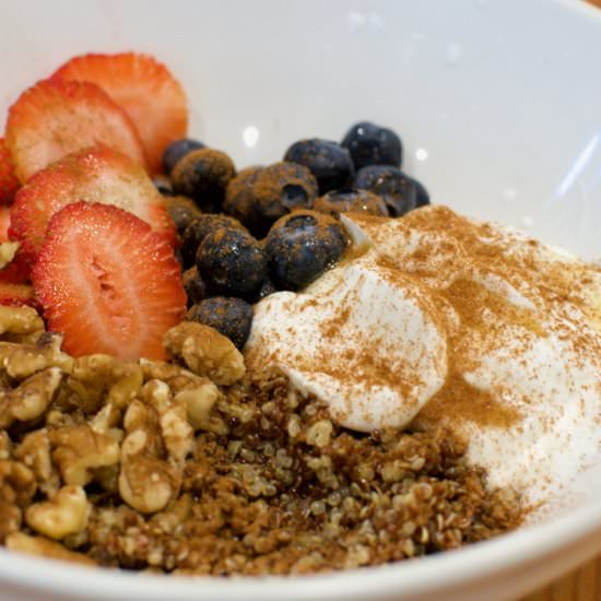 Quinoa Breakfast Bowl