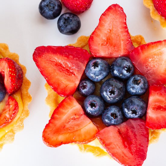 Pineapple-Lemon Curd Fruit Tart