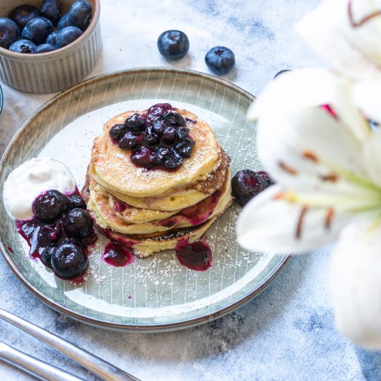 Blueberry and Greek Yogurt Pancakes