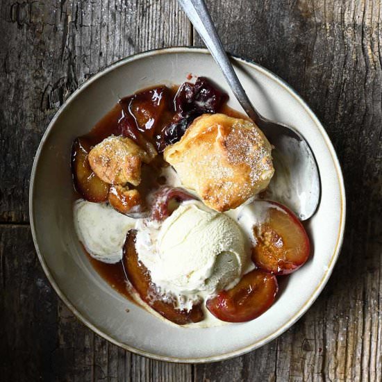 Brown sugar plum cobbler