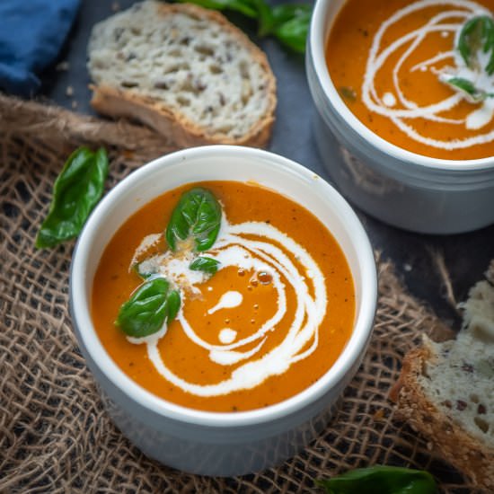 Instant Pot Tomato Soup