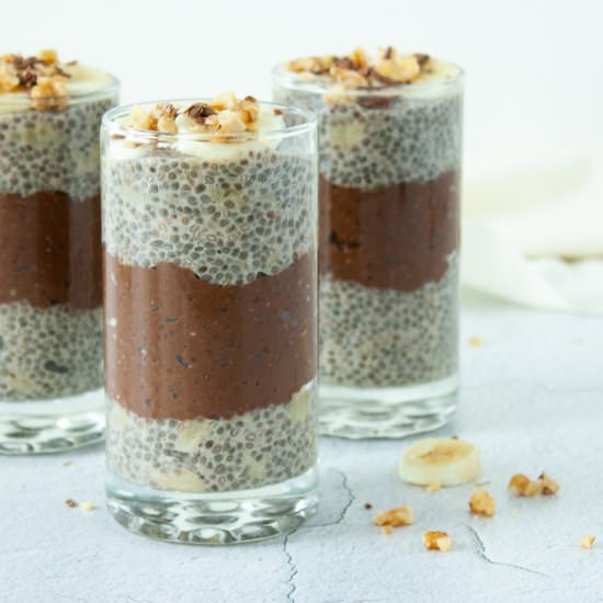 Chocolate banana chia pudding