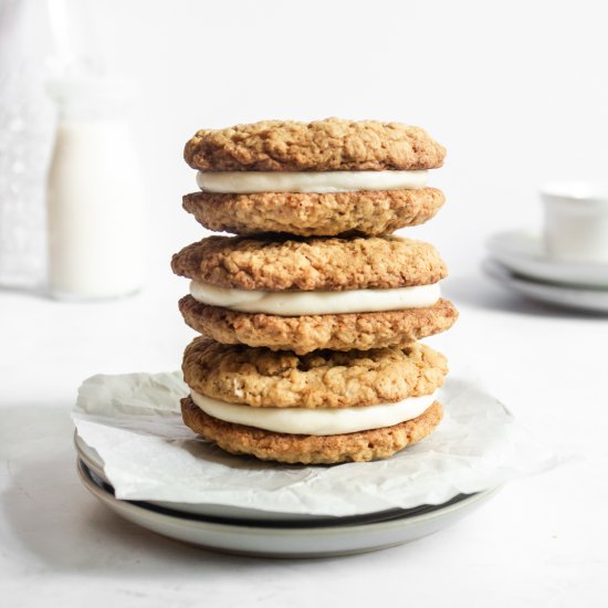 Oatmeal Creme Pies