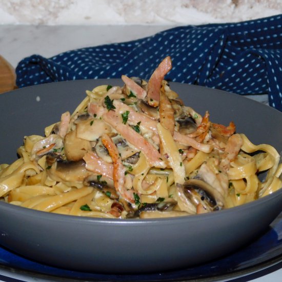 A Decadent Rich Fettuccine Boscaiol