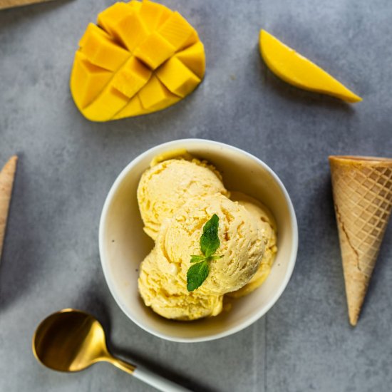 3-ingredients Mango ice cream