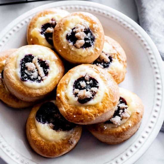 blueberry and cream cheese kolaches