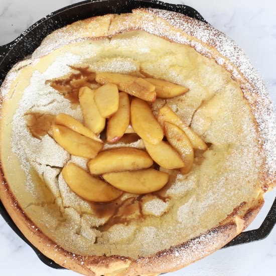 German Pancake with Apple Topping