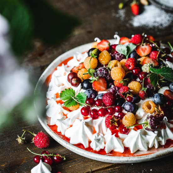 Summer Berry Pavlova